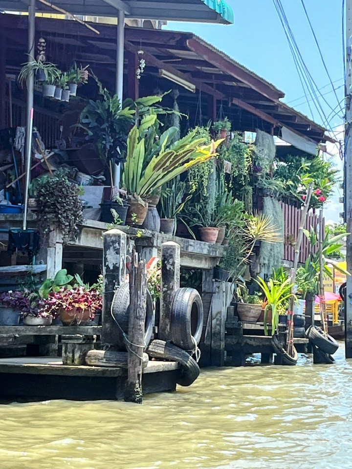 Floating Market